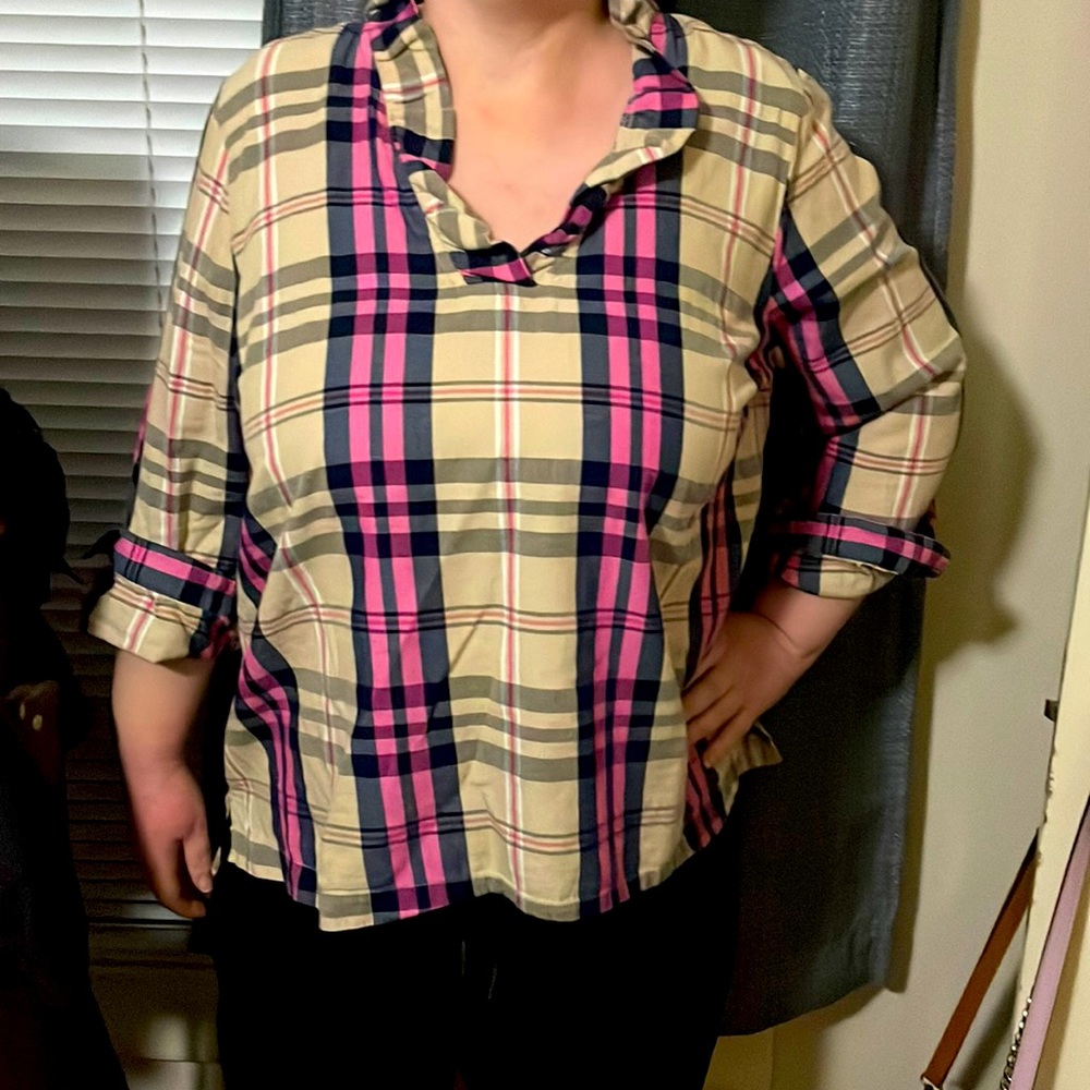 Crown & ivy blouse size XXL in plaid